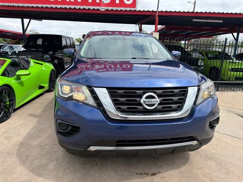 Used 2019 Nissan Pathfinder S AWD/4WD image 16