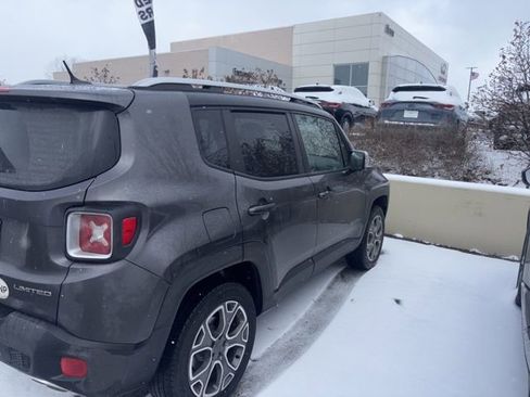 Used 2016 Jeep Renegade Limited image 3