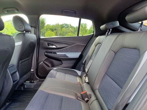 Used 2024 Buick Envista Preferred FWD image 27