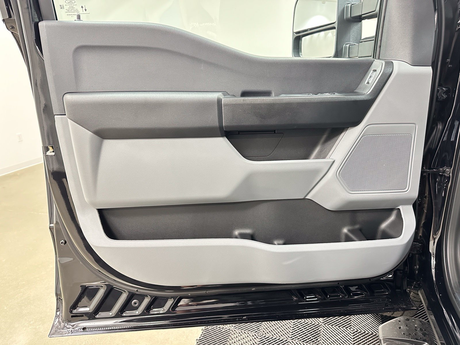 New 2025 Ford F350 XL AWD/4WD image 14