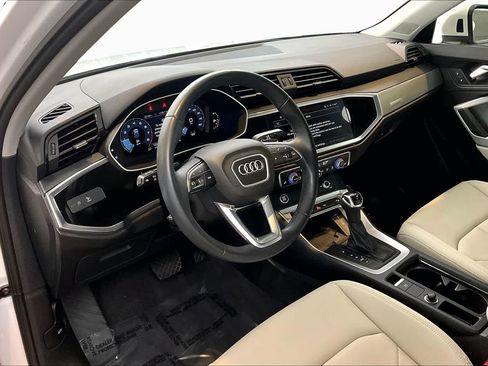 Used 2024 Audi Q3 2.0T Premium AWD/4WD image 18