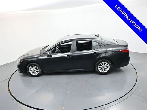 Used 2025 Toyota Camry LE FWD image 21