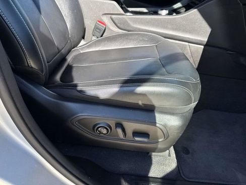 Used 2021 Jeep Grand Cherokee L Limited image 14