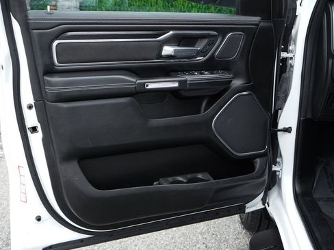 Used 2024 RAM 1500 Laramie AWD/4WD image 14