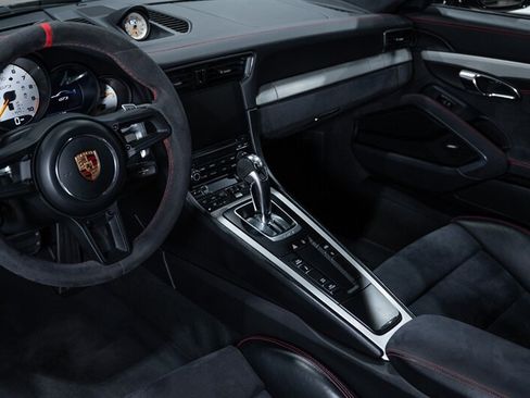Used 2018 Porsche 911 GT3 RWD image 48