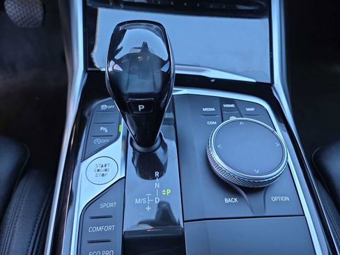 Used 2019 BMW 330i Sedan w/ Convenience Package RWD image 25