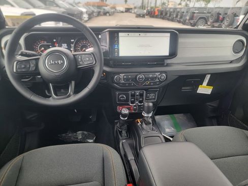 New 2026 Jeep Gladiator Willys image 10