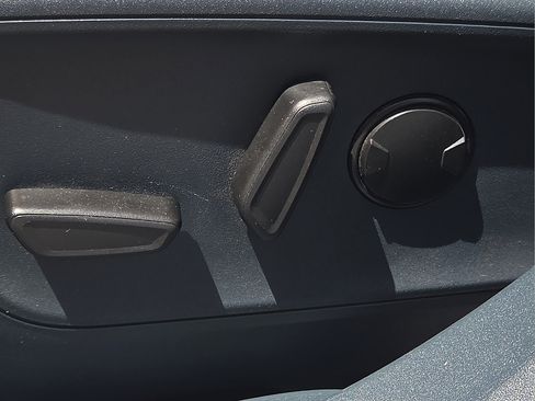 Used 2025 Ford Maverick Lobo AWD/4WD image 19
