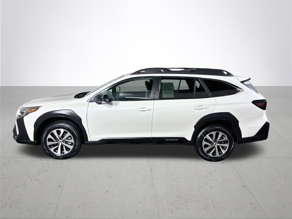 Used 2023 Subaru Outback Premium AWD/4WD image 9