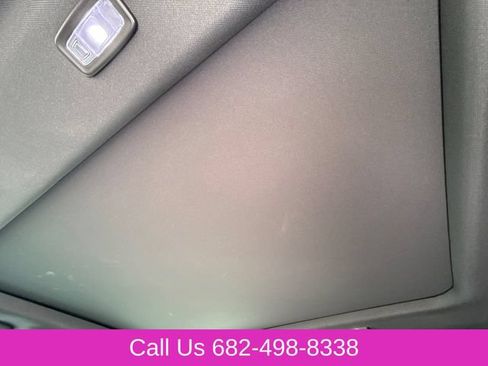 Used 2022 Chevrolet Suburban High Country AWD/4WD image 17