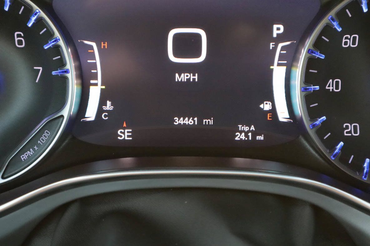 Used 2025 Chrysler Pacifica Limited FWD image 33
