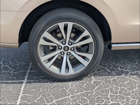 Used 2020 Ford Expedition Platinum RWD image 12