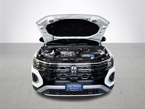 New 2026 Volkswagen Atlas Peak Edition AWD/4WD image 22