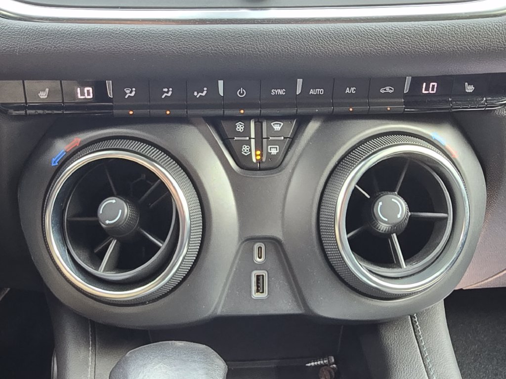 Used 2022 Chevrolet Blazer LT AWD/4WD image 31