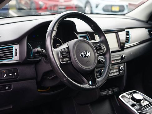 Used 2019 Kia Niro EX Premium w/ Cold Weather Package 1.0 image 12
