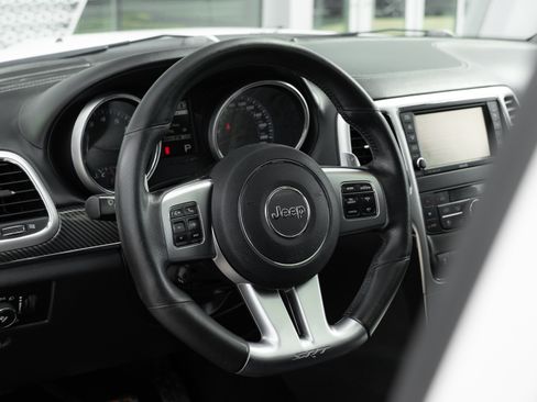 Used 2013 Jeep Grand Cherokee SRT8 AWD/4WD image 9