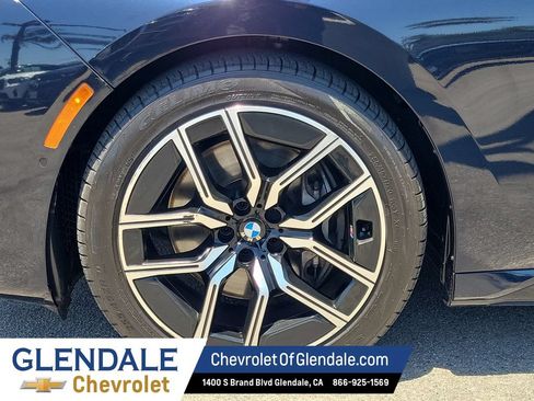 Used 2024 BMW 740i RWD image 18