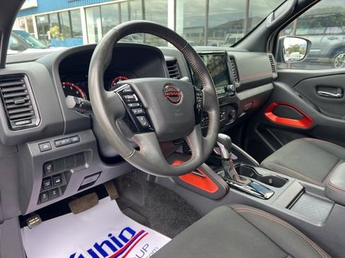 Used 2023 Nissan Frontier PRO-4X w/ Technology Package AWD/4WD image 13