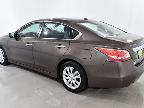 Used 2015 Nissan Altima 2.5 S w/ Power Driver Seat Package image 15