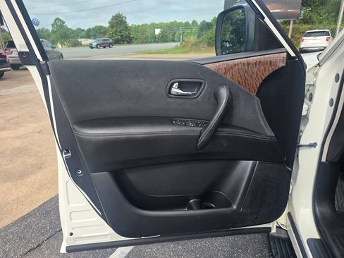 Used 2020 Nissan Armada SV w/ Driver Package AWD/4WD image 14