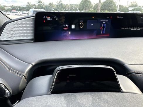 New 2025 Lincoln Navigator Black Label image 28