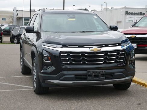 Used 2025 Chevrolet Equinox LT w/ Convenience Package II AWD/4WD image 24