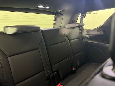 Used 2021 Chevrolet Tahoe Z71 AWD/4WD image 36