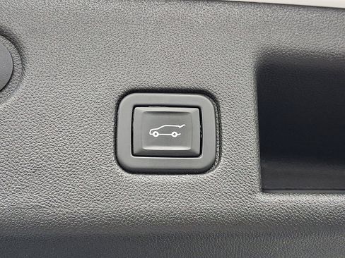 Certified 2020 Chevrolet Equinox LT image 29