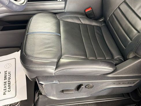 Used 2025 Ford F450 Platinum AWD/4WD image 19