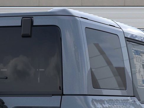 New 2025 Ford Bronco Outer Banks w/ Sasquatch Package image 25