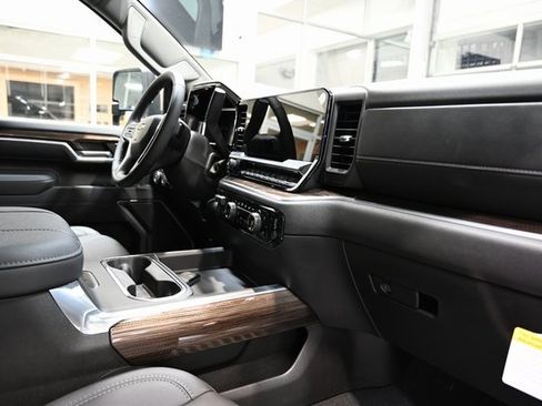 New 2026 Chevrolet Silverado 2500 LT w/ Z71 Chrome Sport Edition image 14