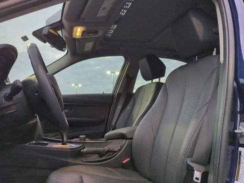 Used 2018 BMW 320i xDrive Sedan image 16