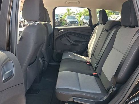 Used 2017 Ford Escape SE AWD/4WD image 18