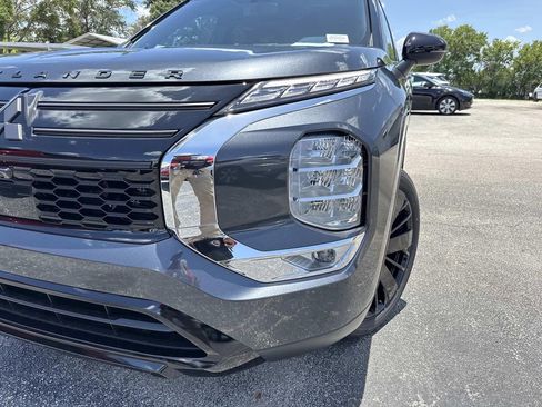 New 2026 Mitsubishi Outlander LE FWD image 9