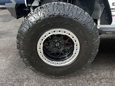 Used 2017 Jeep Wrangler Unlimited Sport w/ Quick Order Package 23S image 8