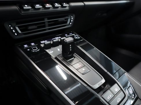 Certified 2022 Porsche 911 Carrera S RWD image 15