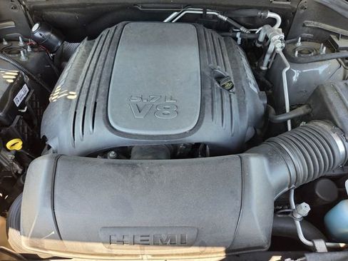 Used 2022 Dodge Durango R/T RWD image 32