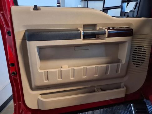 Used 2010 Ford F250 Lariat image 16
