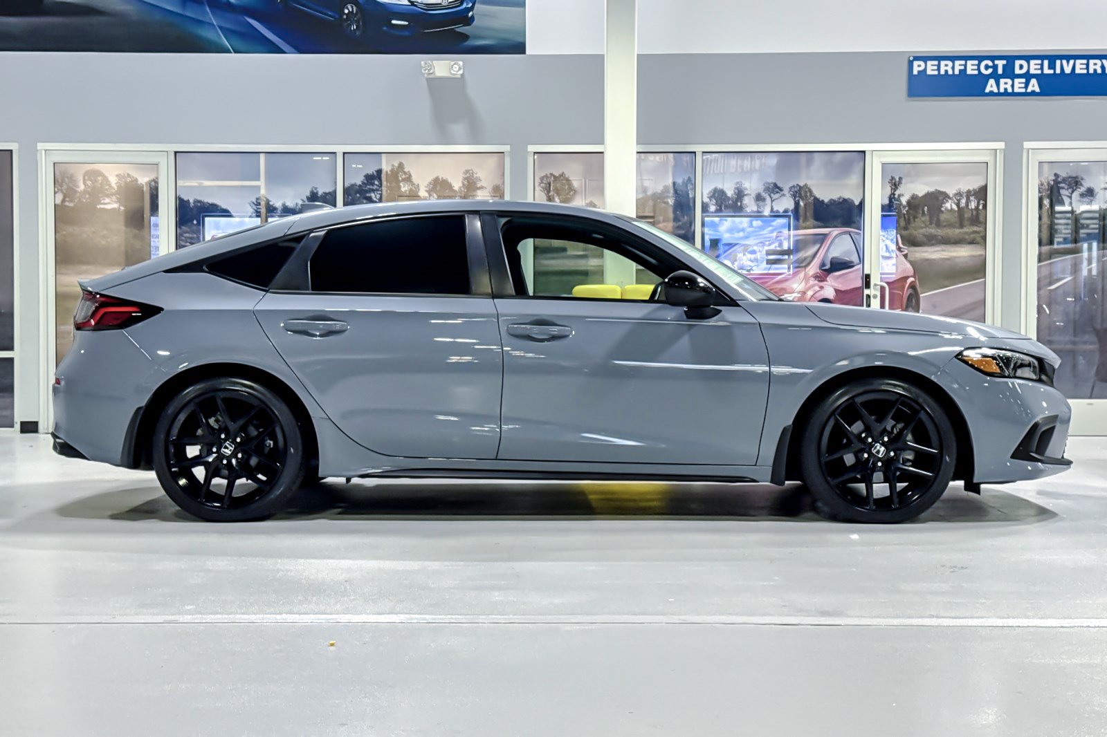 Used 2024 Honda Civic Sport image 8