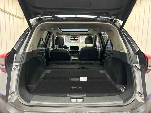 Used 2023 Nissan Rogue SL w/ SL Premium Package AWD/4WD image 16