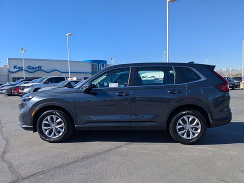 Used 2023 Honda CR-V LX image 9