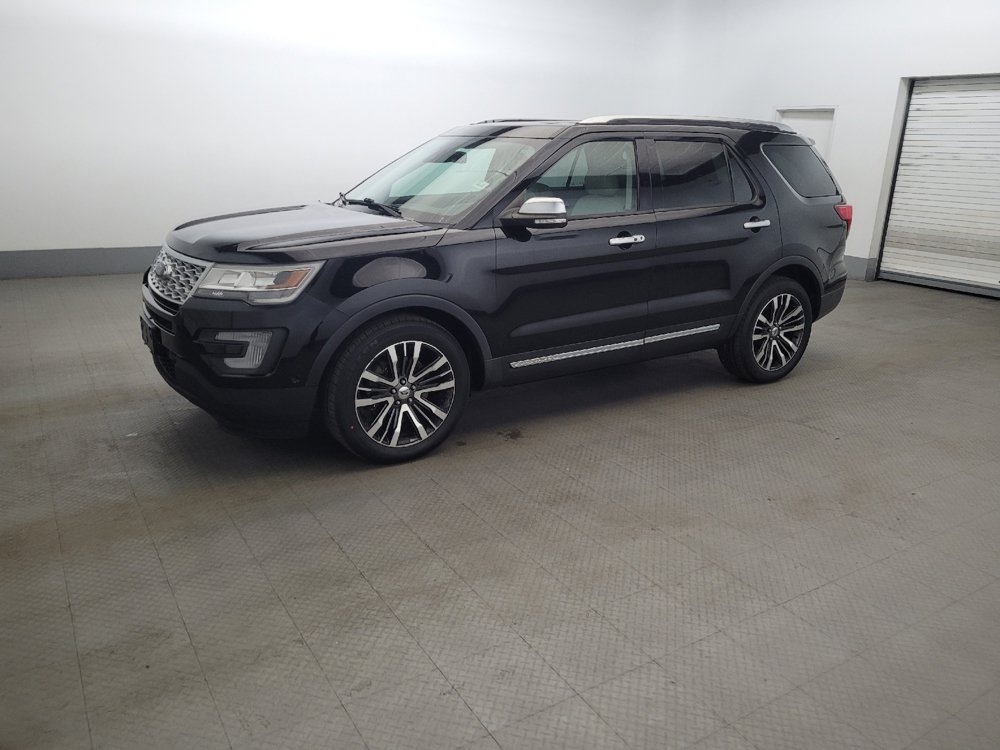 Used 2017 Ford Explorer Platinum AWD/4WD image 2