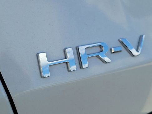 Certified 2024 Honda HR-V LX image 8