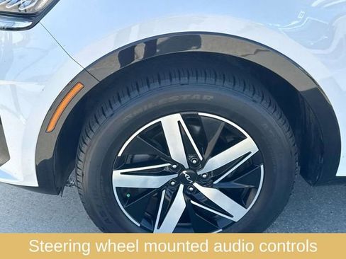 Used 2022 Kia Sorento EX image 6