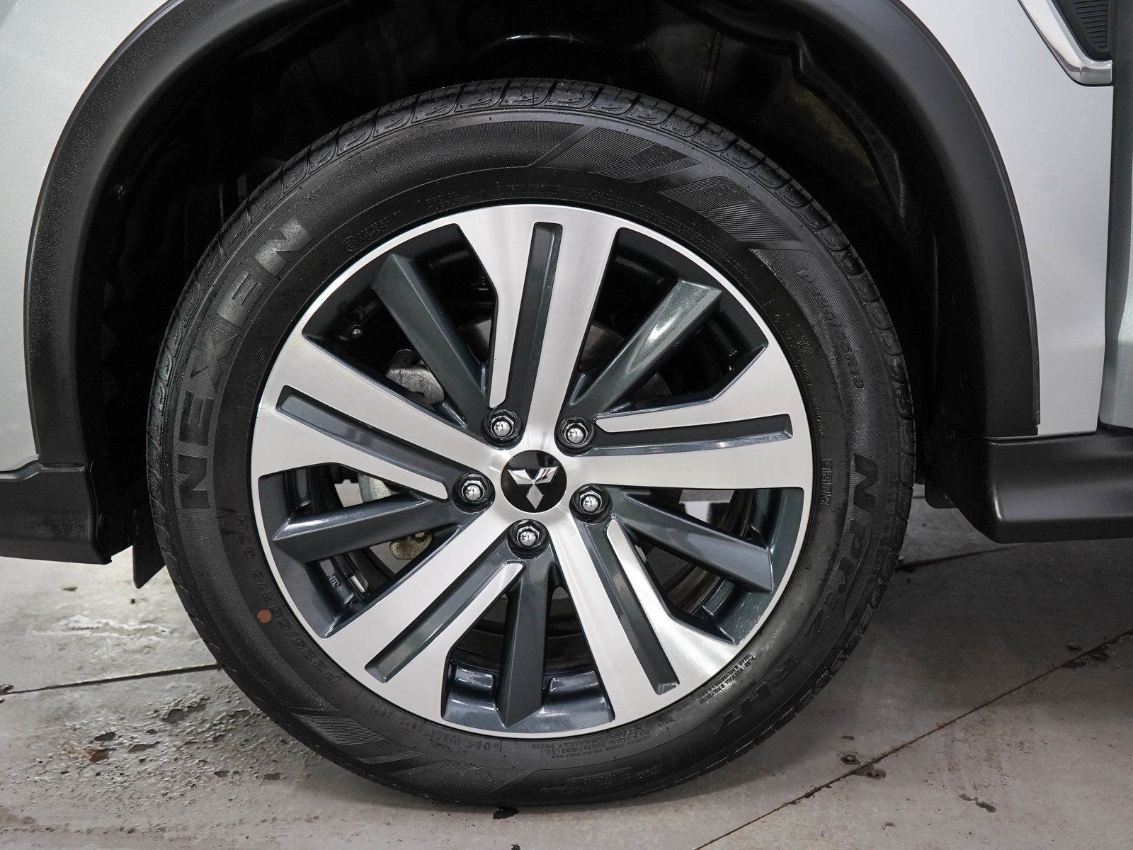 Used 2024 Mitsubishi Outlander Sport LE AWD/4WD image 29
