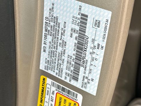 Certified 2019 Ford Fusion SE image 29