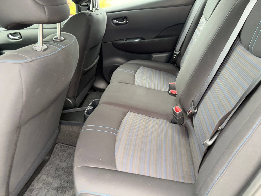 Used 2025 Nissan Leaf S FWD image 26