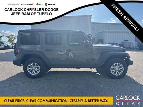 Used 2023 Jeep Wrangler Unlimited Sport w/ Sun And Sound Package AWD/4WD image 5