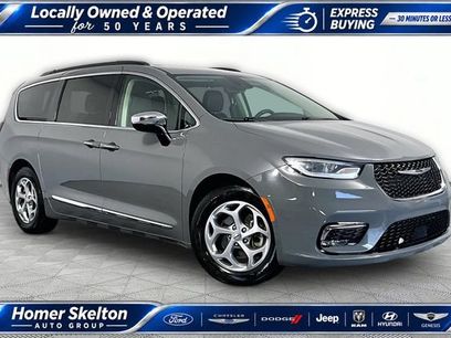 Used 2023 Chrysler Pacifica Limited