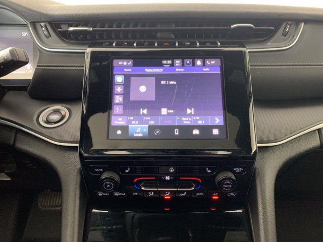 Used 2023 Jeep Grand Cherokee Altitude AWD/4WD image 4